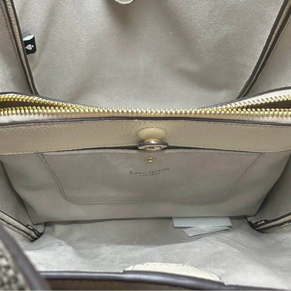 15. NWT kate spade new york Medium Knott Leather Crossbody Tote - Picture 11 of 13